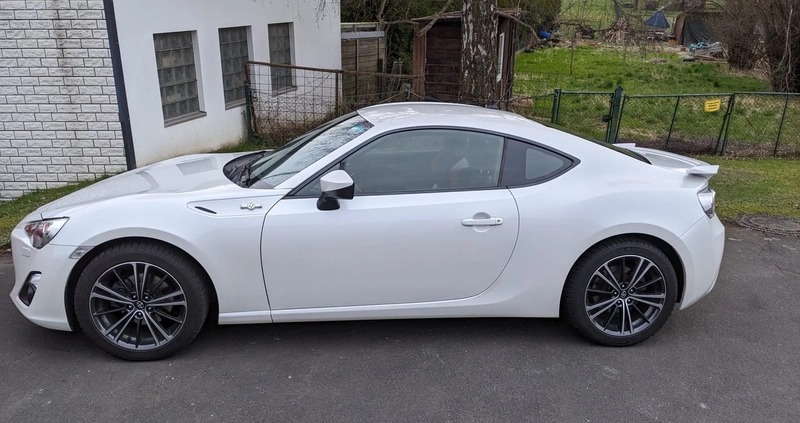 Toyota GT86 cena 76000 przebieg: 142000, rok produkcji 2013 z Toruń małe 121